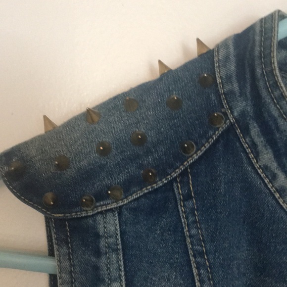 Spiked Detail Denim Vest - Picture 4 of 4